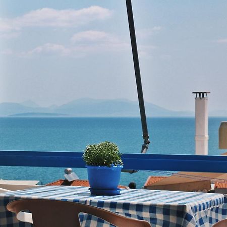 Seaview- 2 Space - Selfcatering Apartment - Helen No 3 Xiropigado Buitenkant foto